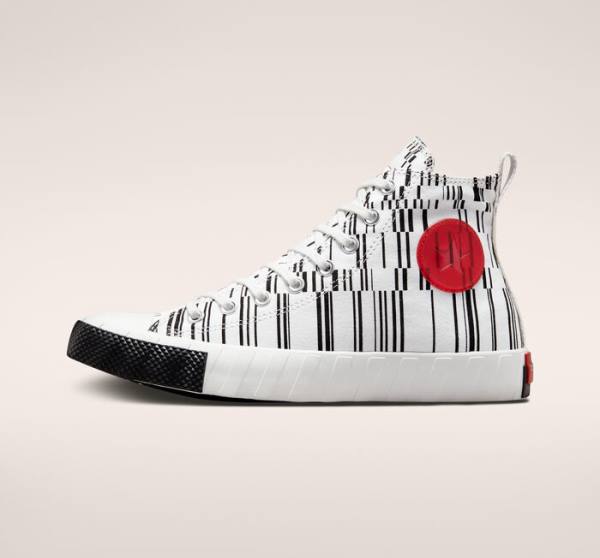 Chuck deals 70 unt1tl3d